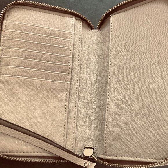 KATE SPADE Women's Zippered Leather Wristlet EUC - Picture 2 of 5